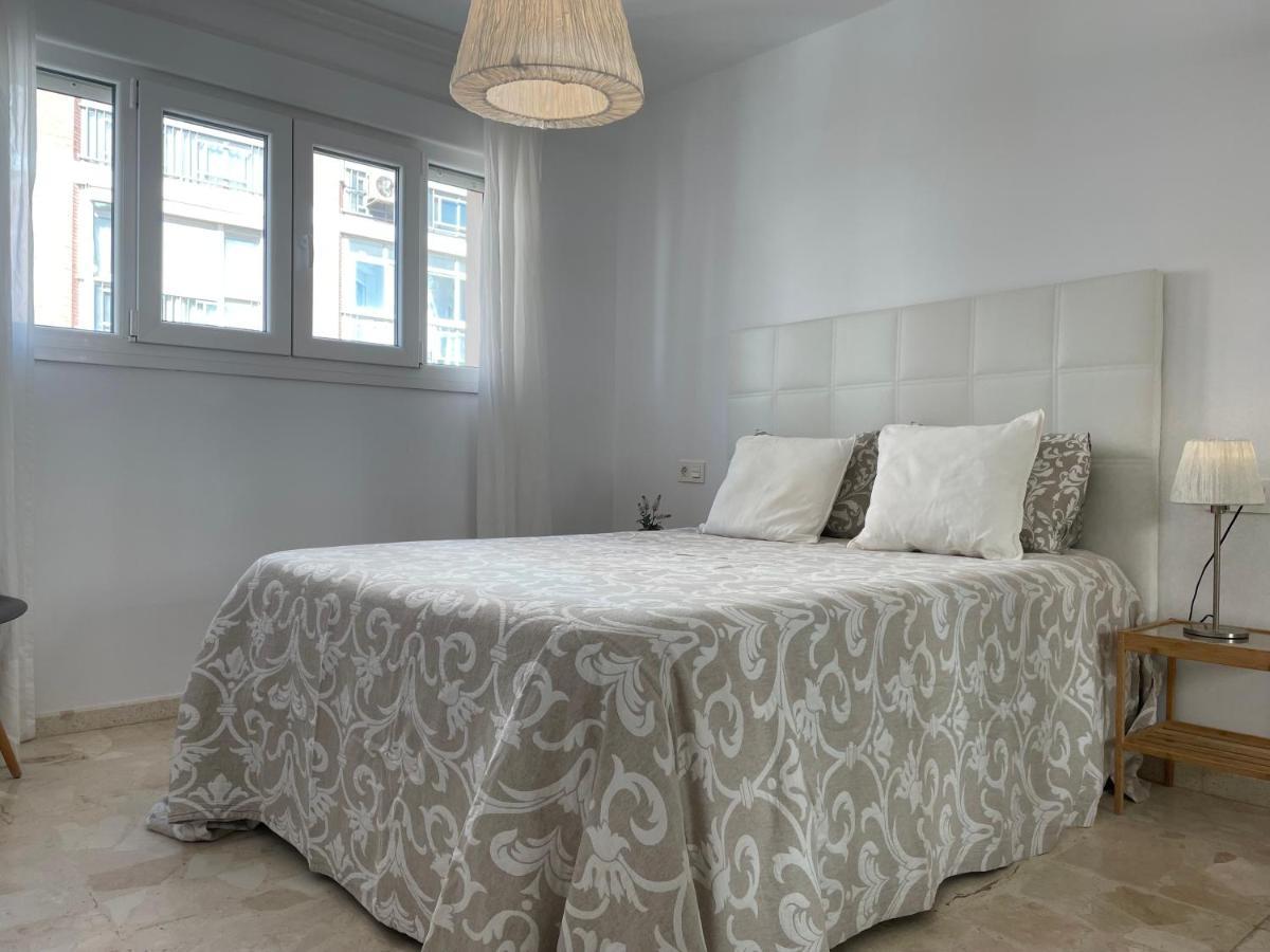 Malagadevacaciones - La Marea Apartment ภายนอก รูปภาพ